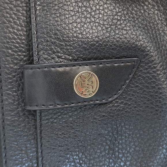 MICHAEL KORS MK Crossbody Black Bag Purse - Picture 3 of 6